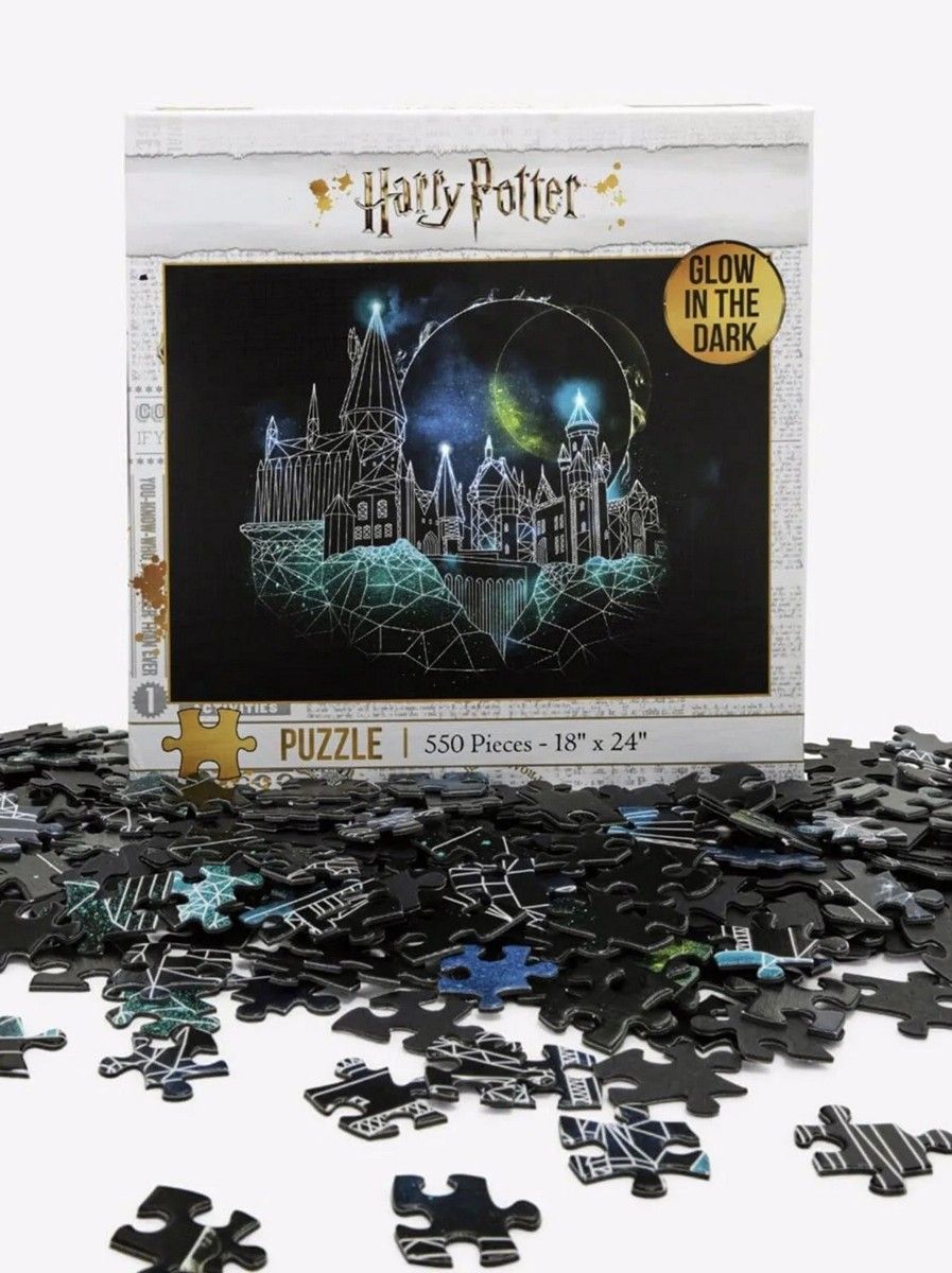 Harry Potter Magic of Hogwarts Glow Puzzle